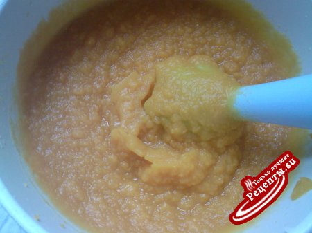 Тыквенный крем-суп с сырными рулетиками