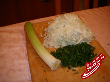 Салат из капусты с сыром Фетакса