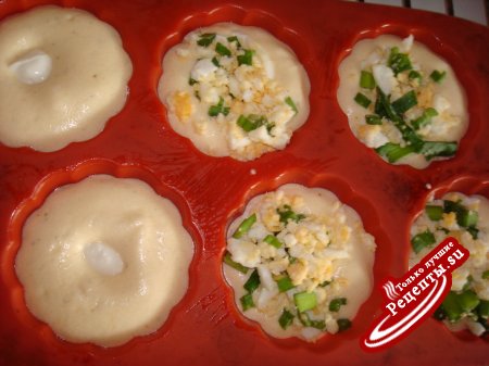 БУЛОЧКИ для стремящихся быть в форме, с яйцом и луком.