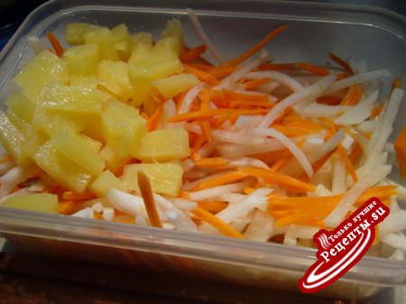 Салат из моркови, редьки и... ананаса