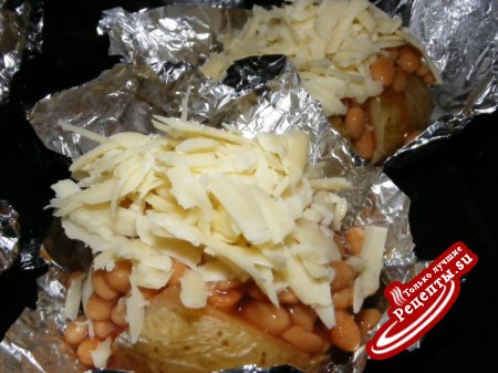Картофель запеченный с фасолью и сыром(baked potate with beans and cheese)