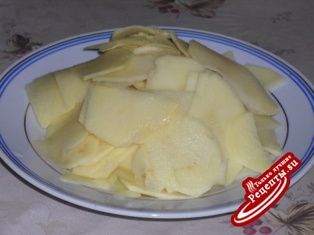 Картофельная запеканка с фаршем из куриных потрошков и тыквой