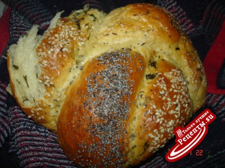 Хлебная плетенка с зеленью и красным перцем(вариант)