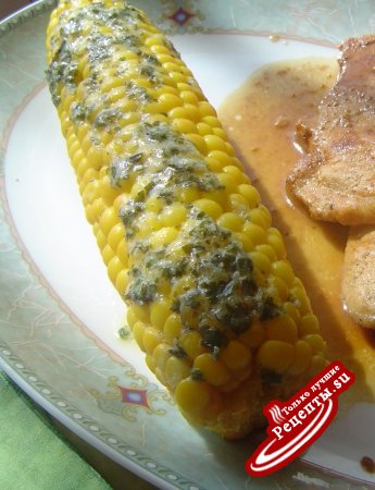 Фламбированное филе с перцем и кукурузa в масляном соусе.