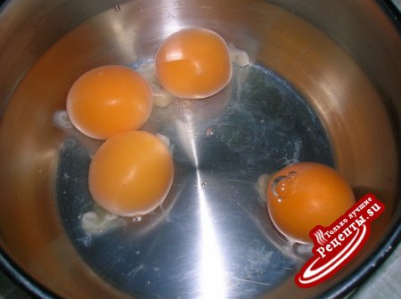 Запеченные яйца с беконом-карри или воскресный завтрак