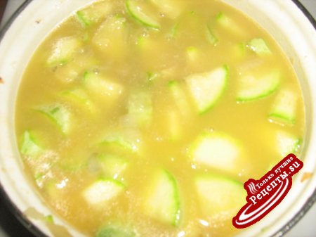 Суп-крем из кабачков с авокадо.