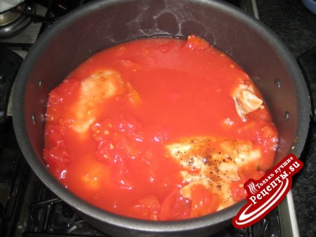 Курица в томатном соусе