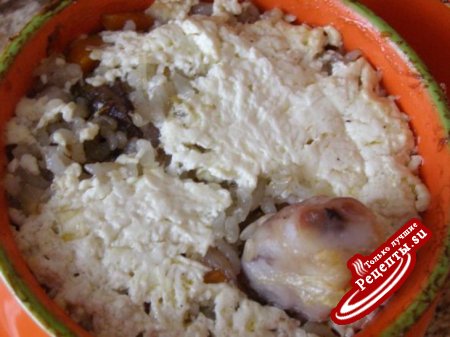 Горшочки с рисом, курицей и грибами