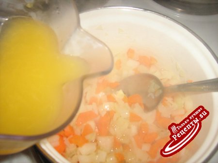 Чечевично-апельсиновый суп-пюре.