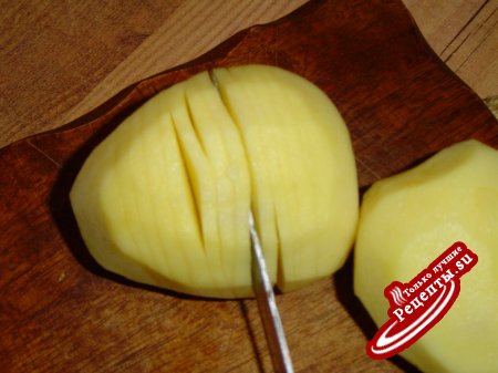 Картошка-гармошка с укропом