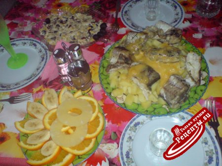 "Хек" в пароварочке с салатиком