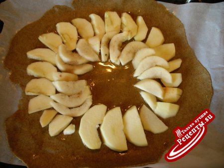 Пирог дружба яблок с грушами