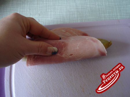 Цикорный салат с ветчиной под сырной корочкой