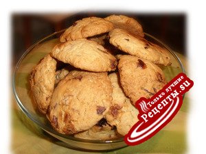 Американское печенье с шоколадом и орехами