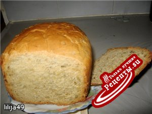 Хлеб с жареным луком и семечками