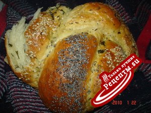 Хлебная плетенка с зеленью и красным перцем(вариант)