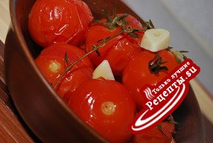 маринованные помидорки с тимьяном
