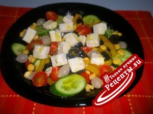 Овощной салатик с сыром
