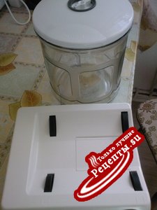 Простой салат с бантиками приготовленный с помощью MR.Marinator(не для оценки).