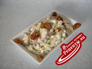 Салат из грецких орехов с яблоками