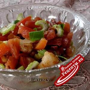 Салат с черешковым сельдереем и креветками