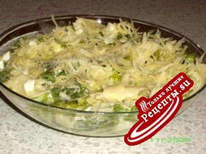Салат с макаронами и зеленой фасолью