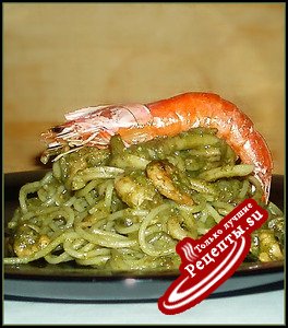 Спагетти с морепродуктами и соусом "Песто"
