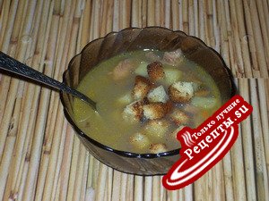 Суп "Фасолево-грибной с гренками"
