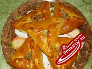 УЧПОЧМАКИ (татарские треугольные пирожки)